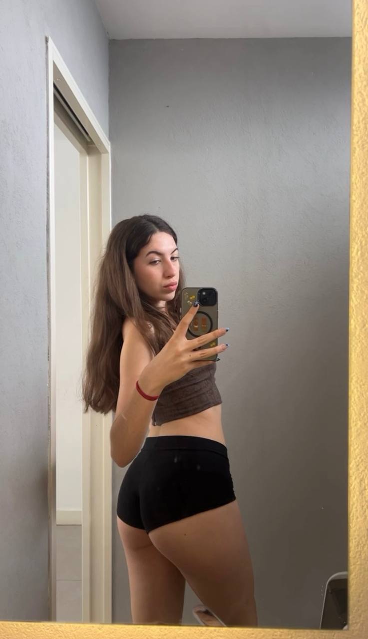 Amber in her underwear in Faridabad